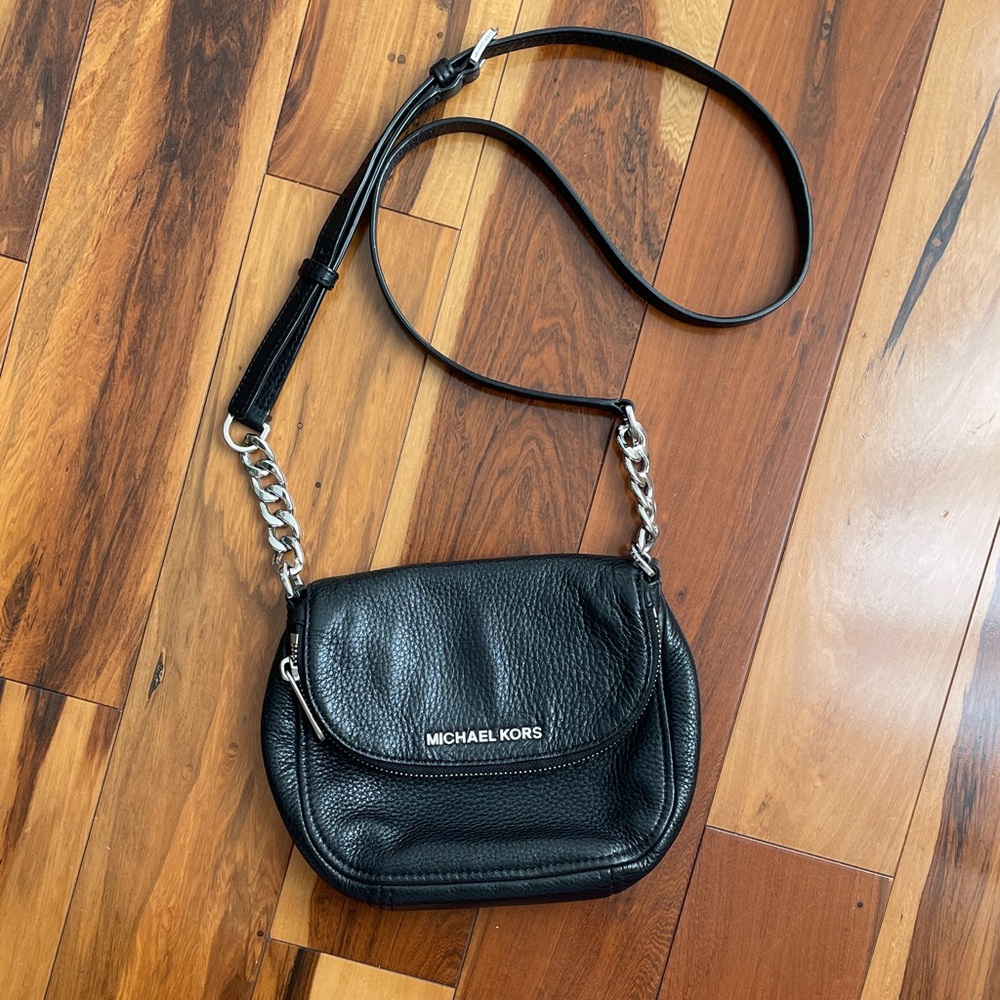 Michael Kors Small Crossbody Bag AQ-1311